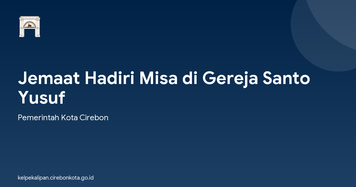 Jemaat Hadiri Misa di Gereja Santo Yusuf